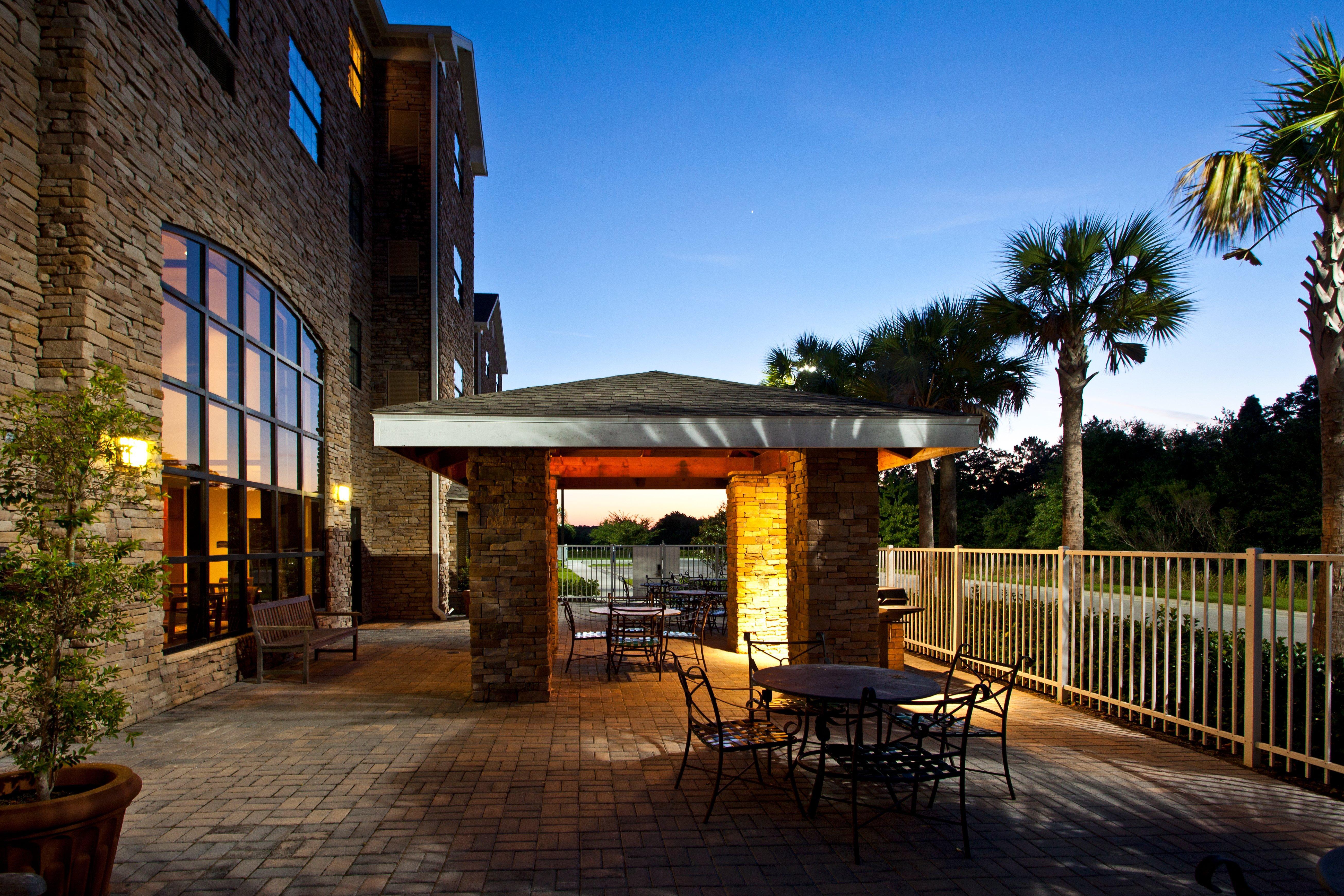 Staybridge Suites Tampa East- Brandon By Ihg Mango Exterior photo