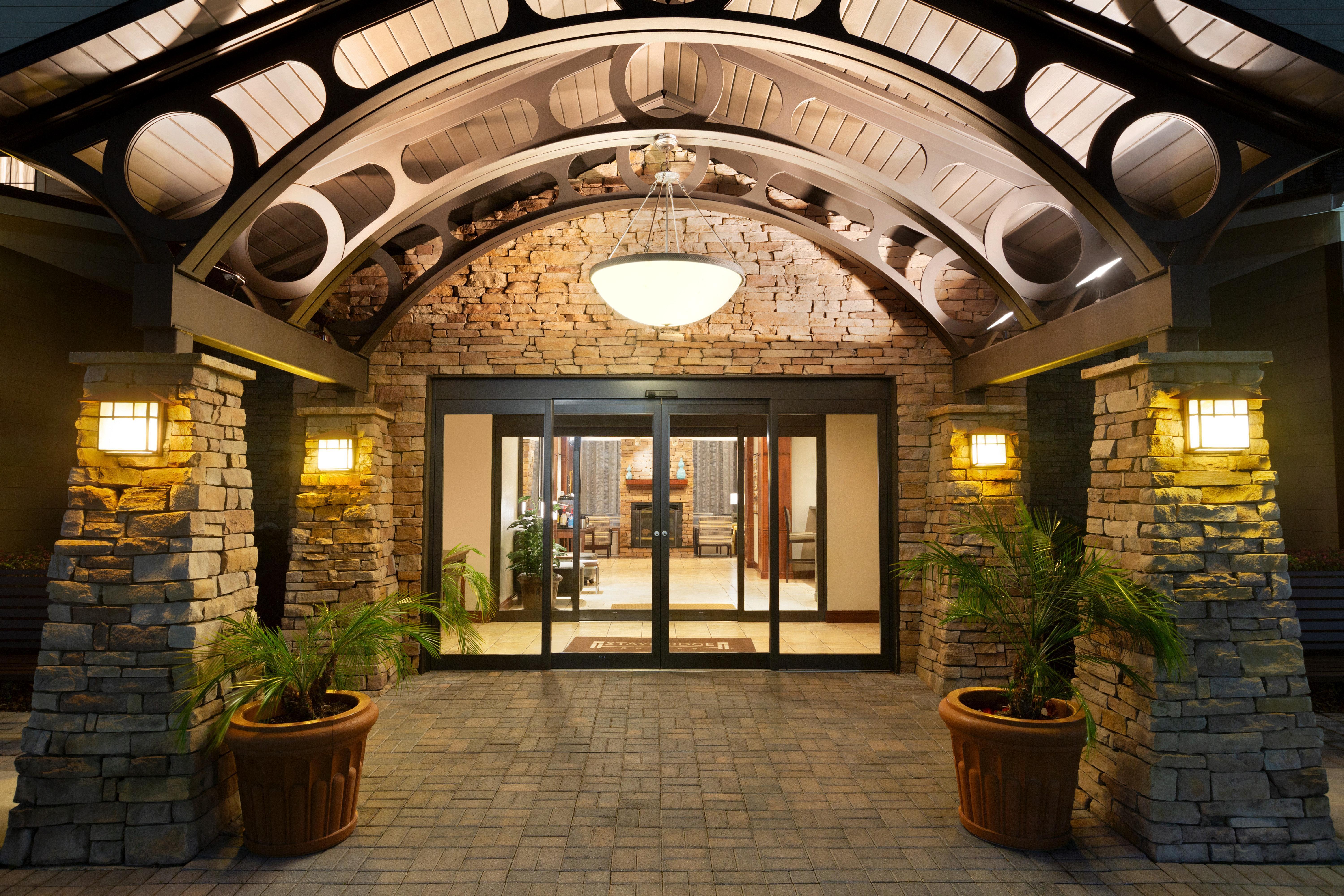 Staybridge Suites Tampa East- Brandon By Ihg Mango Exterior photo